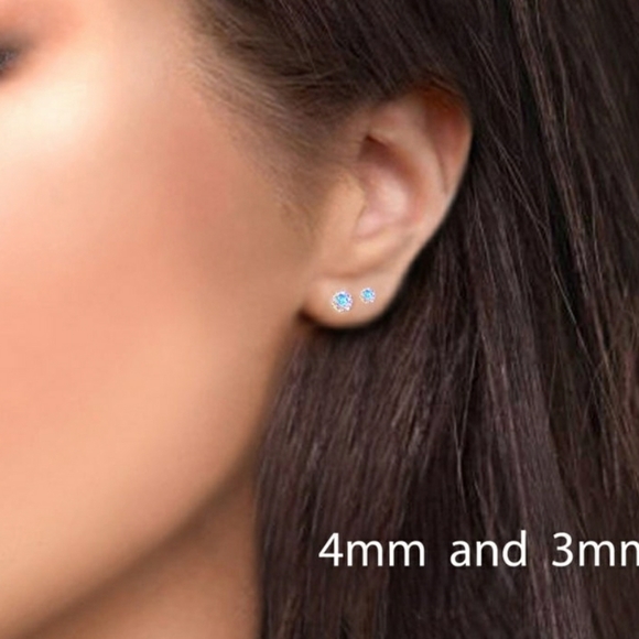 Jewelry - ❤ 4 for $25 ❤ #313 Iridescent Studs Earrings 2 pcs